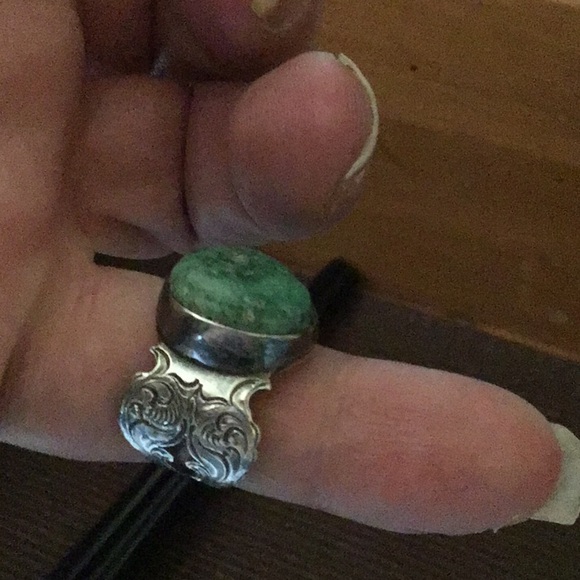 VINTAGE STERLING SILVER TURQUOISE RING! - Picture 5 of 8